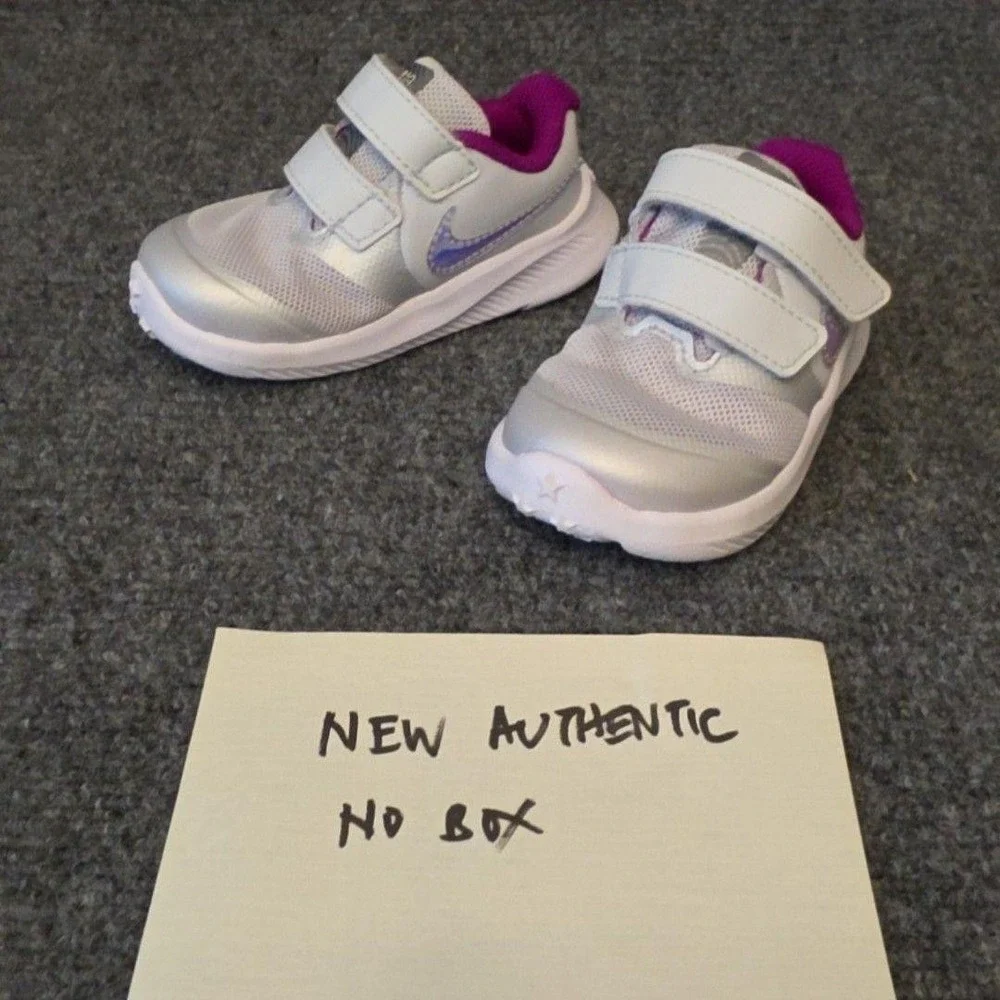 Nike Star Runner Shoes Girls Size 5 Silver Hook Loop Strap Sneaker Running